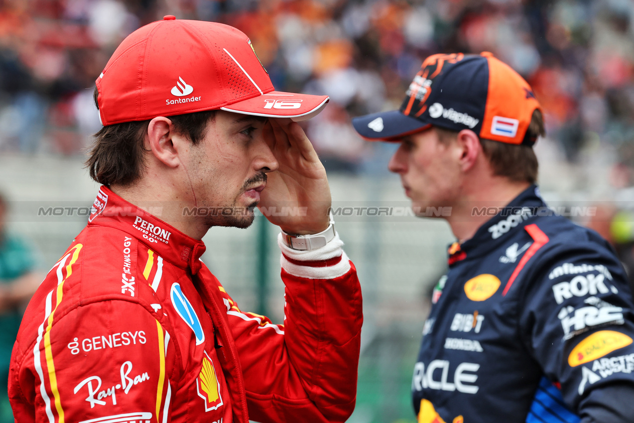 GP BELGIO, Charles Leclerc (MON) Ferrari e Max Verstappen (NLD) Red Bull Racing in qualifying parc ferme.

27.07.2024. Formula 1 World Championship, Rd 14, Belgian Grand Prix, Spa Francorchamps, Belgium, Qualifiche Day.

- www.xpbimages.com, EMail: requests@xpbimages.com © Copyright: Moy / XPB Images