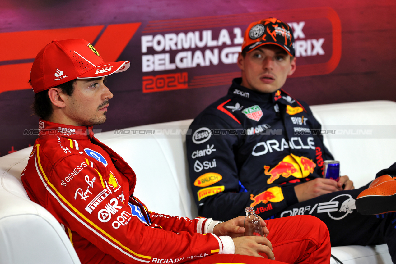 GP BELGIO, Charles Leclerc (MON) Ferrari e Max Verstappen (NLD) Red Bull Racing in the post qualifying FIA Press Conference.

27.07.2024. Formula 1 World Championship, Rd 14, Belgian Grand Prix, Spa Francorchamps, Belgium, Qualifiche Day.

- www.xpbimages.com, EMail: requests@xpbimages.com © Copyright: Rew / XPB Images