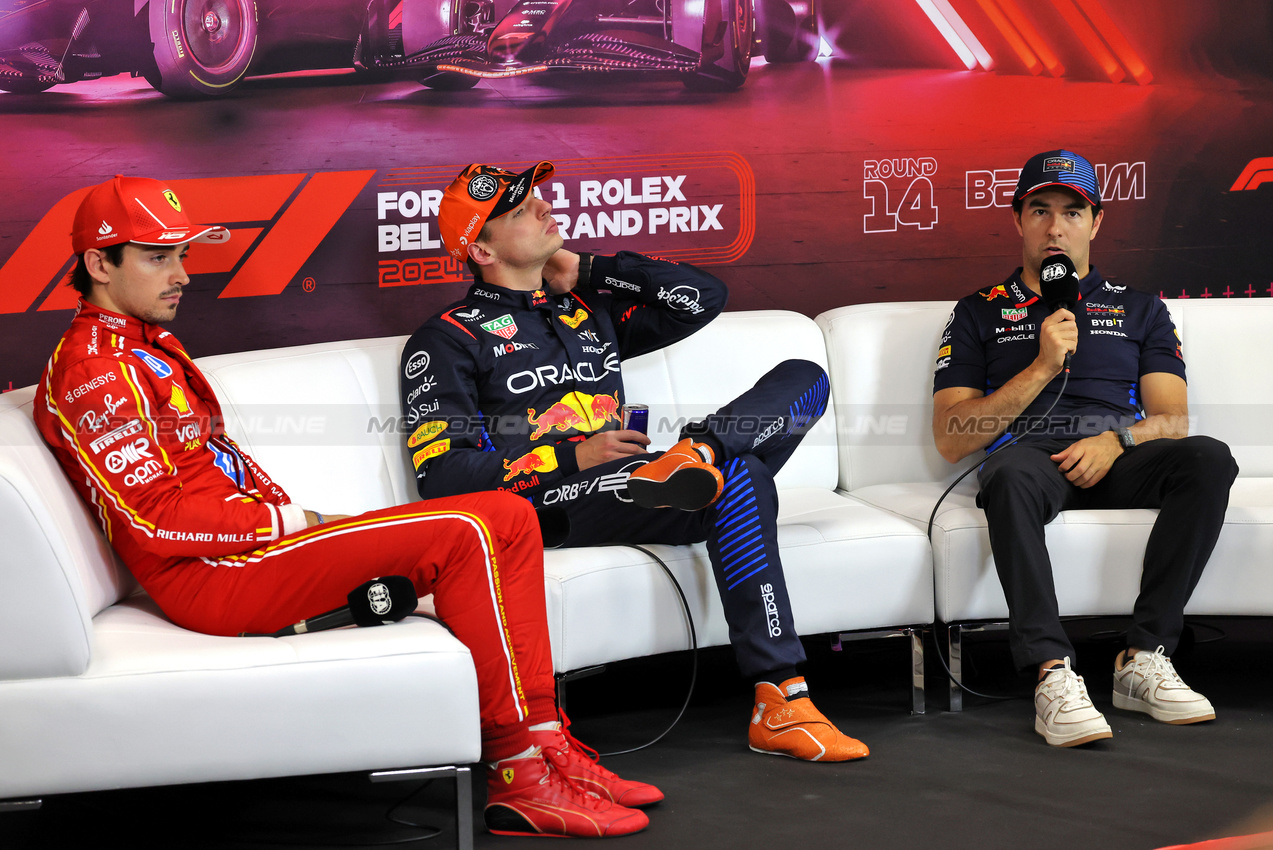 GP BELGIO, (L to R): Charles Leclerc (MON) Ferrari; Max Verstappen (NLD) Red Bull Racing; e Sergio Perez (MEX) Red Bull Racing, in the post qualifying FIA Press Conference.

27.07.2024. Formula 1 World Championship, Rd 14, Belgian Grand Prix, Spa Francorchamps, Belgium, Qualifiche Day.

- www.xpbimages.com, EMail: requests@xpbimages.com © Copyright: Rew / XPB Images