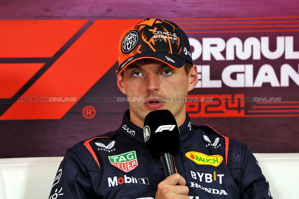 GP BELGIO, Max Verstappen (NLD) Red Bull Racing in the post qualifying FIA Press Conference.

27.07.2024. Formula 1 World Championship, Rd 14, Belgian Grand Prix, Spa Francorchamps, Belgium, Qualifiche Day.

- www.xpbimages.com, EMail: requests@xpbimages.com © Copyright: Rew / XPB Images