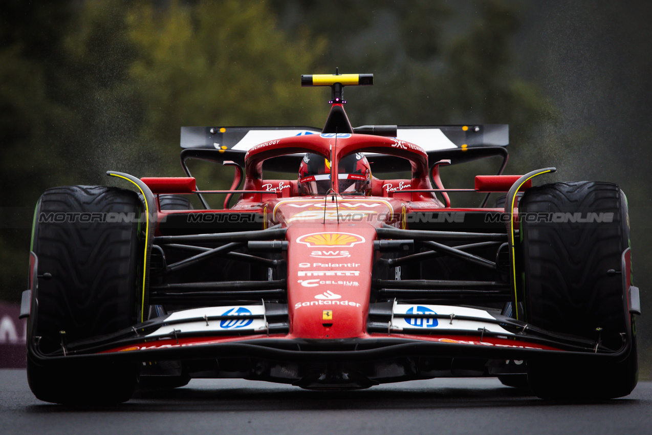 GP BELGIO, Carlos Sainz Jr (ESP) Ferrari SF-24.

27.07.2024. Formula 1 World Championship, Rd 14, Belgian Grand Prix, Spa Francorchamps, Belgium, Qualifiche Day.

- www.xpbimages.com, EMail: requests@xpbimages.com © Copyright: Bearne / XPB Images