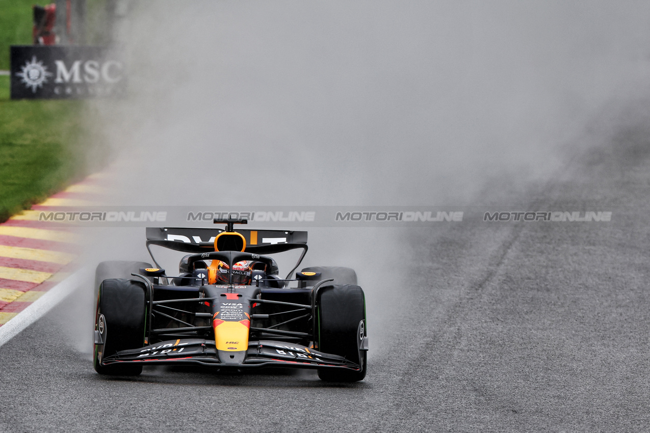 GP BELGIO, Max Verstappen (NLD) Red Bull Racing RB20.

27.07.2024. Formula 1 World Championship, Rd 14, Belgian Grand Prix, Spa Francorchamps, Belgium, Qualifiche Day.

- www.xpbimages.com, EMail: requests@xpbimages.com © Copyright: Rew / XPB Images