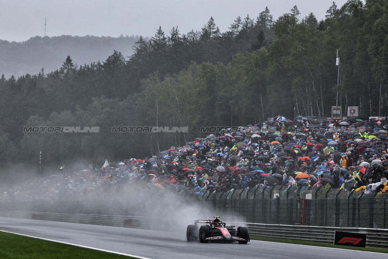 GP BELGIO, Pierre Gasly (FRA) Alpine F1 Team A524.

27.07.2024. Formula 1 World Championship, Rd 14, Belgian Grand Prix, Spa Francorchamps, Belgium, Qualifiche Day.

- www.xpbimages.com, EMail: requests@xpbimages.com © Copyright: Moy / XPB Images