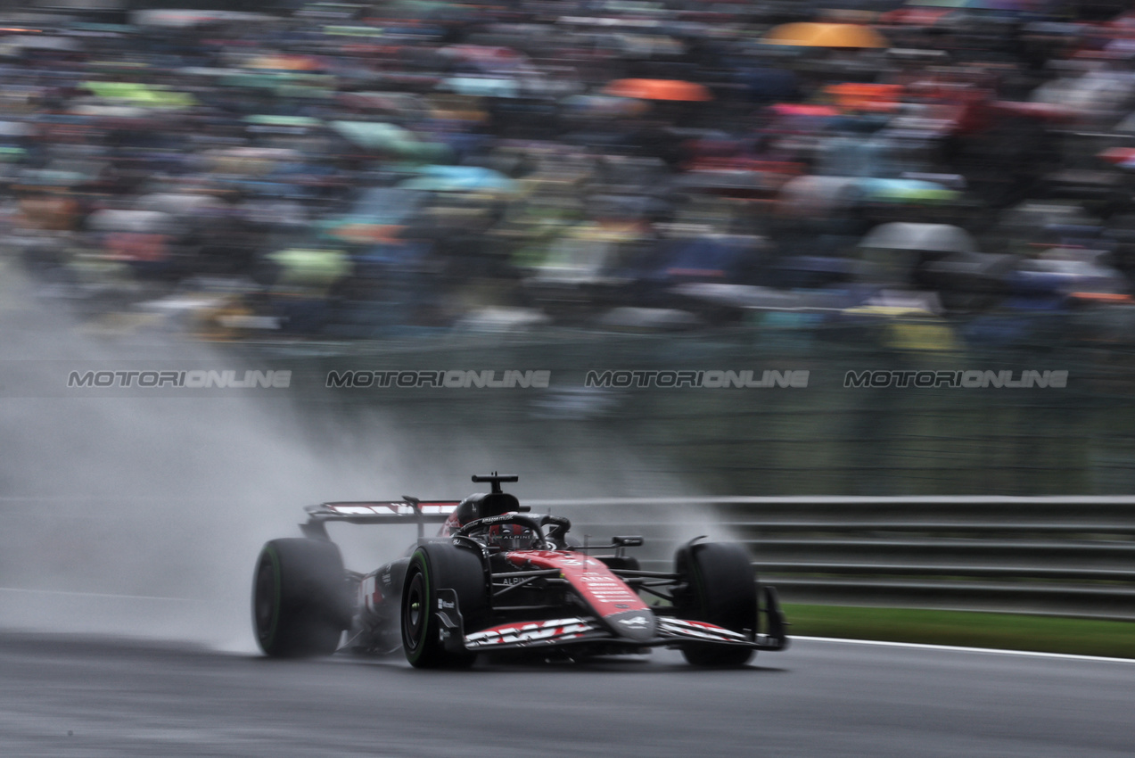 GP BELGIO, Esteban Ocon (FRA) Alpine F1 Team A524.

27.07.2024. Formula 1 World Championship, Rd 14, Belgian Grand Prix, Spa Francorchamps, Belgium, Qualifiche Day.

- www.xpbimages.com, EMail: requests@xpbimages.com © Copyright: Moy / XPB Images