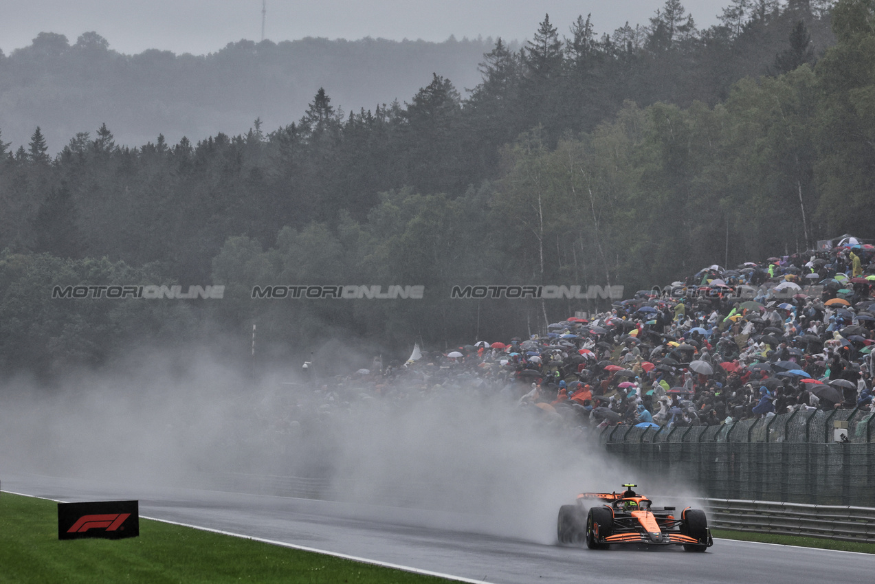 GP BELGIO, Lando Norris (GBR) McLaren MCL38.

27.07.2024. Formula 1 World Championship, Rd 14, Belgian Grand Prix, Spa Francorchamps, Belgium, Qualifiche Day.

- www.xpbimages.com, EMail: requests@xpbimages.com © Copyright: Moy / XPB Images