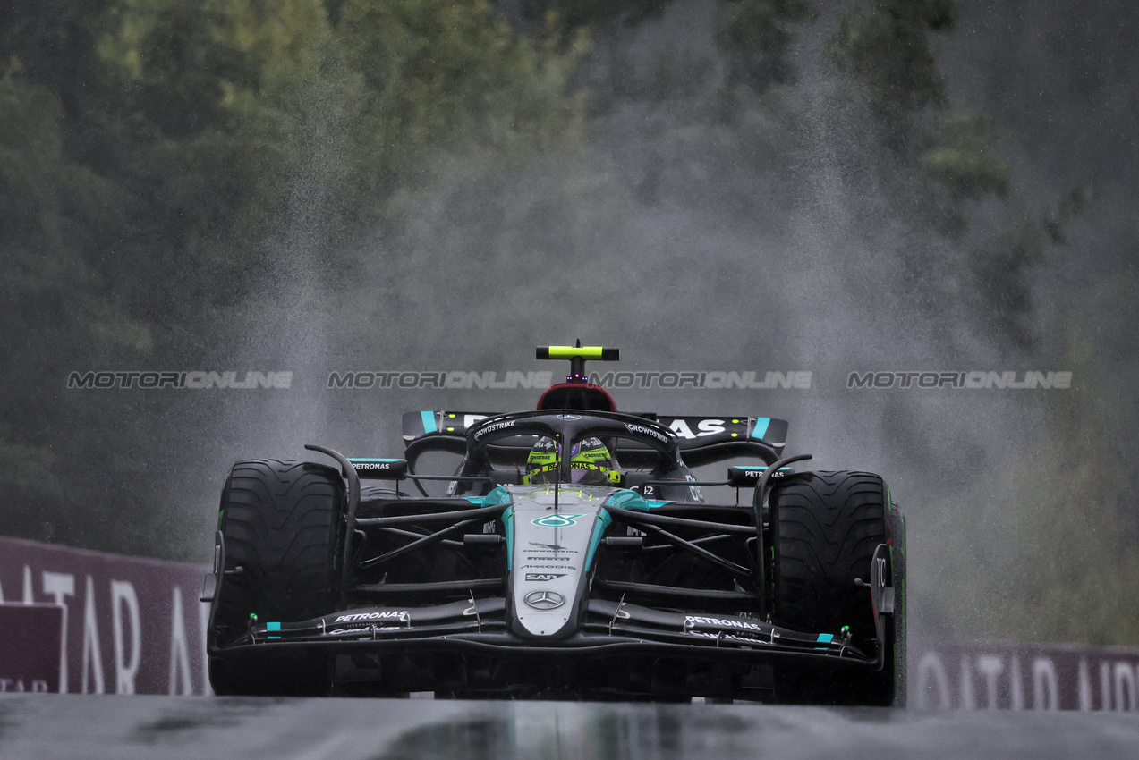 GP BELGIO, Lewis Hamilton (GBR) Mercedes AMG F1 W15.

27.07.2024. Formula 1 World Championship, Rd 14, Belgian Grand Prix, Spa Francorchamps, Belgium, Qualifiche Day.

- www.xpbimages.com, EMail: requests@xpbimages.com © Copyright: Charniaux / XPB Images