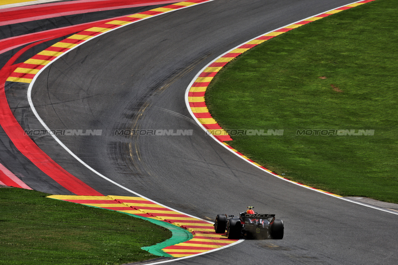 GP BELGIO, Sergio Perez (MEX) Red Bull Racing RB20.

26.07.2024. Formula 1 World Championship, Rd 14, Belgian Grand Prix, Spa Francorchamps, Belgium, Practice Day.

- www.xpbimages.com, EMail: requests@xpbimages.com © Copyright: Moy / XPB Images