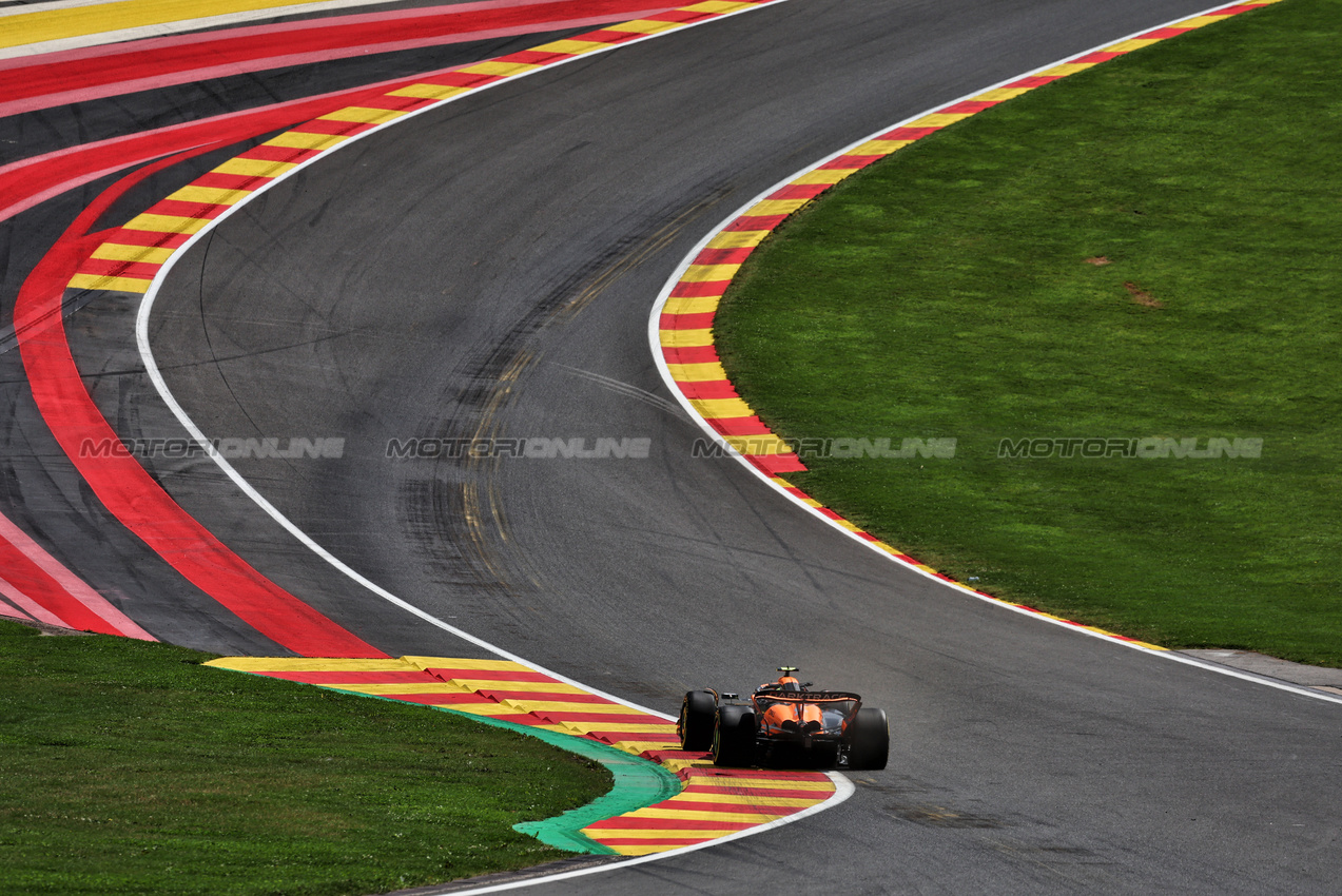 GP BELGIO, Lando Norris (GBR) McLaren MCL38.

26.07.2024. Formula 1 World Championship, Rd 14, Belgian Grand Prix, Spa Francorchamps, Belgium, Practice Day.

- www.xpbimages.com, EMail: requests@xpbimages.com © Copyright: Moy / XPB Images