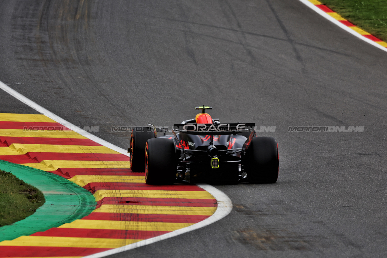 GP BELGIO, Sergio Perez (MEX) Red Bull Racing RB20.

26.07.2024. Formula 1 World Championship, Rd 14, Belgian Grand Prix, Spa Francorchamps, Belgium, Practice Day.

- www.xpbimages.com, EMail: requests@xpbimages.com © Copyright: Moy / XPB Images