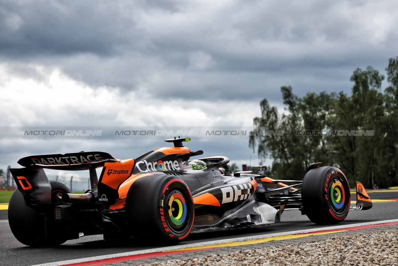 GP BELGIO, Lando Norris (GBR) McLaren MCL38.

26.07.2024. Formula 1 World Championship, Rd 14, Belgian Grand Prix, Spa Francorchamps, Belgium, Practice Day.

- www.xpbimages.com, EMail: requests@xpbimages.com © Copyright: Bearne / XPB Images