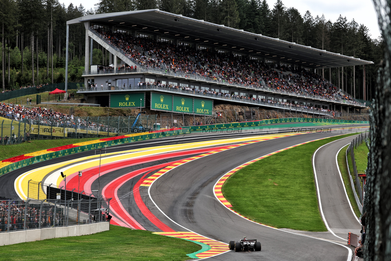 GP BELGIO, Nico Hulkenberg (GER) Haas VF-24.

26.07.2024. Formula 1 World Championship, Rd 14, Belgian Grand Prix, Spa Francorchamps, Belgium, Practice Day.

- www.xpbimages.com, EMail: requests@xpbimages.com © Copyright: Moy / XPB Images