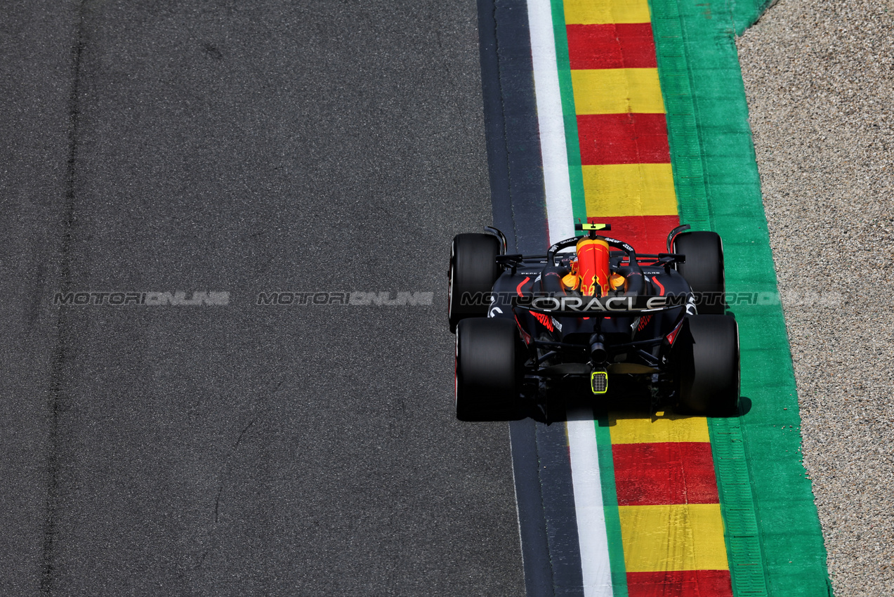 GP BELGIO, Sergio Perez (MEX) Red Bull Racing RB20.

26.07.2024. Formula 1 World Championship, Rd 14, Belgian Grand Prix, Spa Francorchamps, Belgium, Practice Day.

- www.xpbimages.com, EMail: requests@xpbimages.com © Copyright: Rew / XPB Images
