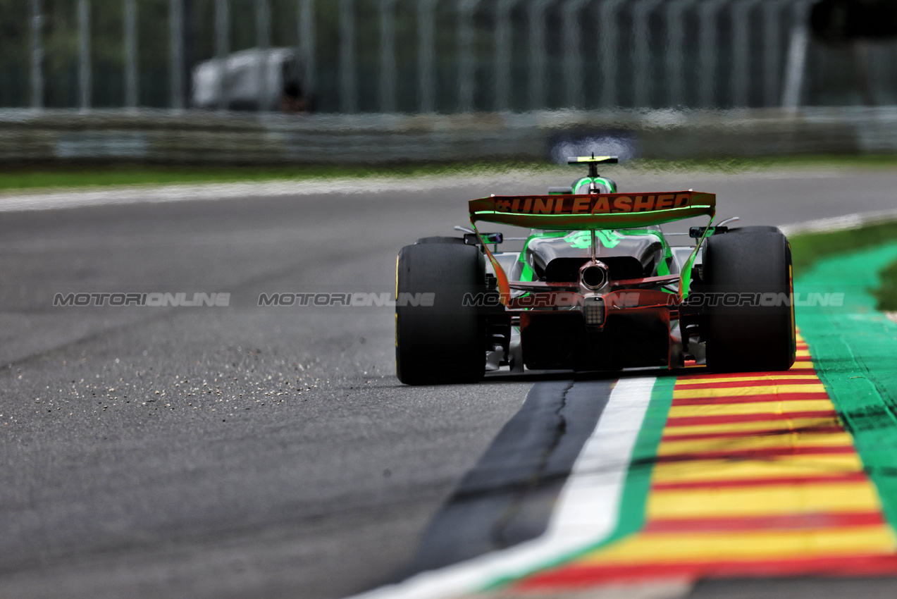 GP BELGIO, Zhou Guanyu (CHN) Sauber C44.

26.07.2024. Formula 1 World Championship, Rd 14, Belgian Grand Prix, Spa Francorchamps, Belgium, Practice Day.

- www.xpbimages.com, EMail: requests@xpbimages.com © Copyright: Rew / XPB Images