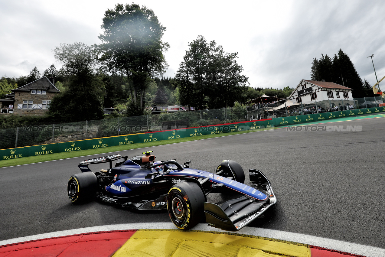 GP BELGIO, Logan Sargeant (USA) Williams Racing FW46.

26.07.2024. Formula 1 World Championship, Rd 14, Belgian Grand Prix, Spa Francorchamps, Belgium, Practice Day.

- www.xpbimages.com, EMail: requests@xpbimages.com © Copyright: Bearne / XPB Images