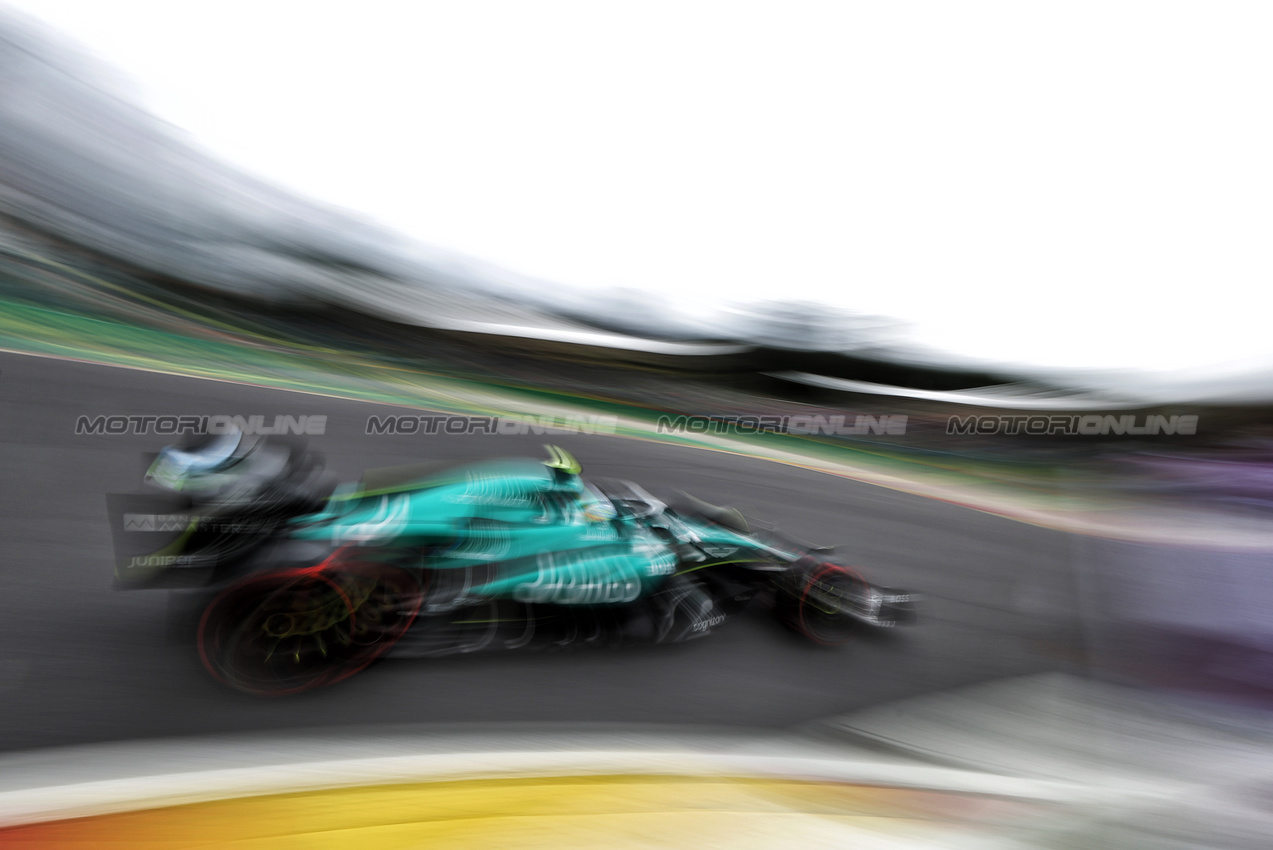 GP BELGIO, Fernando Alonso (ESP) Aston Martin F1 Team AMR24.

26.07.2024. Formula 1 World Championship, Rd 14, Belgian Grand Prix, Spa Francorchamps, Belgium, Practice Day.

- www.xpbimages.com, EMail: requests@xpbimages.com © Copyright: Bearne / XPB Images