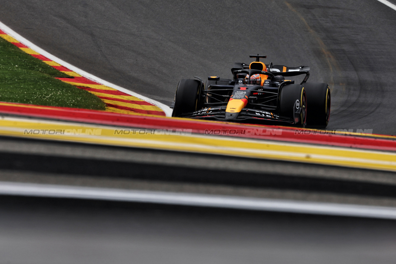 GP BELGIO, Max Verstappen (NLD) Red Bull Racing RB20.

26.07.2024. Formula 1 World Championship, Rd 14, Belgian Grand Prix, Spa Francorchamps, Belgium, Practice Day.

- www.xpbimages.com, EMail: requests@xpbimages.com © Copyright: Moy / XPB Images