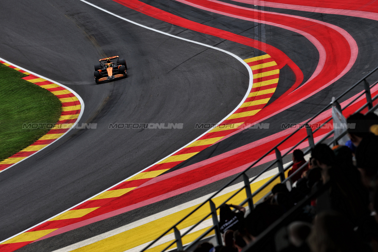 GP BELGIO, Lando Norris (GBR) McLaren MCL38.

26.07.2024. Formula 1 World Championship, Rd 14, Belgian Grand Prix, Spa Francorchamps, Belgium, Practice Day.

- www.xpbimages.com, EMail: requests@xpbimages.com © Copyright: Moy / XPB Images