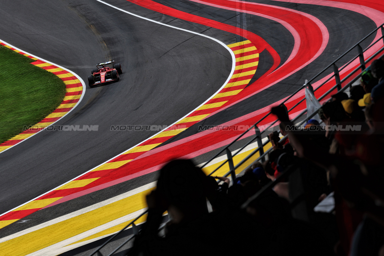 GP BELGIO, Carlos Sainz Jr (ESP) Ferrari SF-24.

26.07.2024. Formula 1 World Championship, Rd 14, Belgian Grand Prix, Spa Francorchamps, Belgium, Practice Day.

- www.xpbimages.com, EMail: requests@xpbimages.com © Copyright: Moy / XPB Images