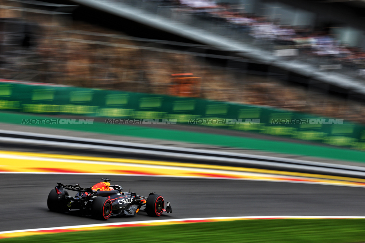 GP BELGIO, Max Verstappen (NLD) Red Bull Racing RB20.

26.07.2024. Formula 1 World Championship, Rd 14, Belgian Grand Prix, Spa Francorchamps, Belgium, Practice Day.

 - www.xpbimages.com, EMail: requests@xpbimages.com © Copyright: Coates / XPB Images