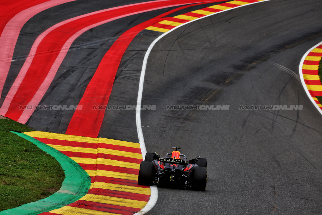 GP BELGIO, Max Verstappen (NLD) Red Bull Racing RB20.

26.07.2024. Formula 1 World Championship, Rd 14, Belgian Grand Prix, Spa Francorchamps, Belgium, Practice Day.

 - www.xpbimages.com, EMail: requests@xpbimages.com © Copyright: Coates / XPB Images