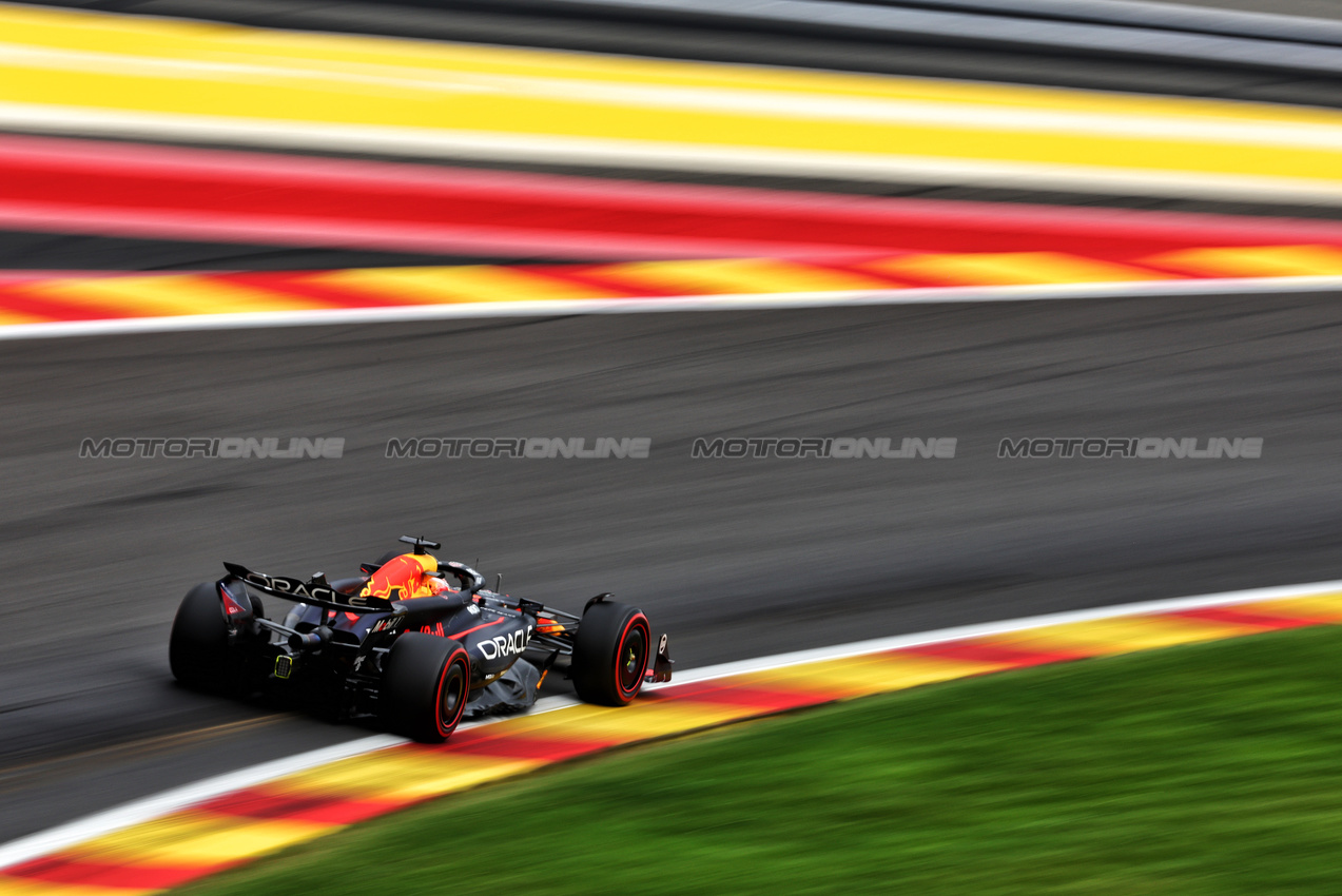 GP BELGIO, Max Verstappen (NLD) Red Bull Racing RB20.

26.07.2024. Formula 1 World Championship, Rd 14, Belgian Grand Prix, Spa Francorchamps, Belgium, Practice Day.

 - www.xpbimages.com, EMail: requests@xpbimages.com © Copyright: Coates / XPB Images