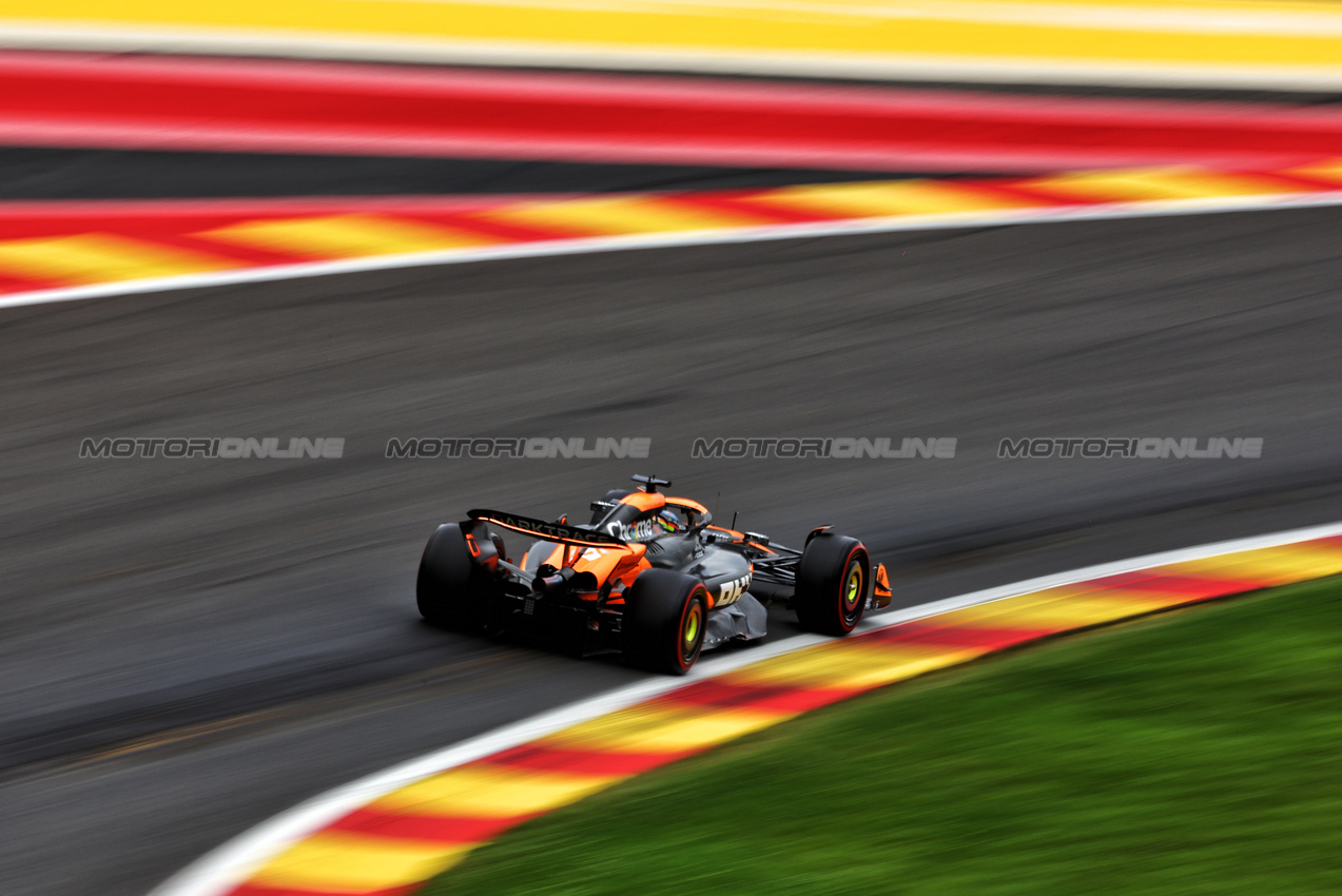 GP BELGIO, Oscar Piastri (AUS) McLaren MCL38.

26.07.2024. Formula 1 World Championship, Rd 14, Belgian Grand Prix, Spa Francorchamps, Belgium, Practice Day.

 - www.xpbimages.com, EMail: requests@xpbimages.com © Copyright: Coates / XPB Images