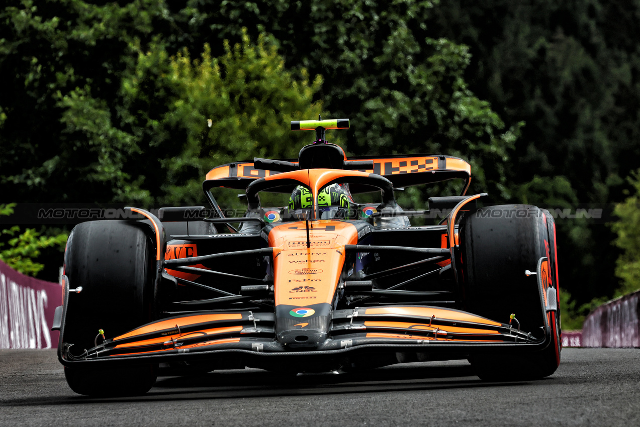 GP BELGIO, Lando Norris (GBR) McLaren MCL38.

26.07.2024. Formula 1 World Championship, Rd 14, Belgian Grand Prix, Spa Francorchamps, Belgium, Practice Day.

- www.xpbimages.com, EMail: requests@xpbimages.com © Copyright: Charniaux / XPB Images