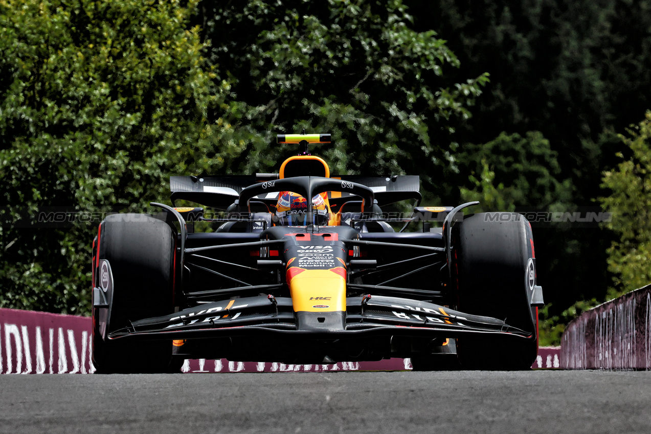 GP BELGIO, Sergio Perez (MEX) Red Bull Racing RB20.

26.07.2024. Formula 1 World Championship, Rd 14, Belgian Grand Prix, Spa Francorchamps, Belgium, Practice Day.

- www.xpbimages.com, EMail: requests@xpbimages.com © Copyright: Charniaux / XPB Images