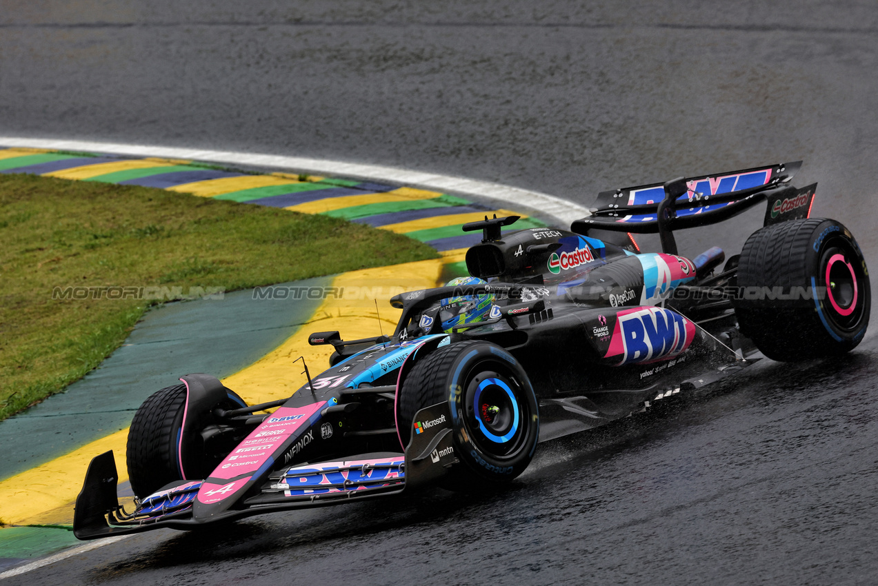 GP BRASILE, Pierre Gasly (FRA) Alpine F1 Team A524.

03.11.2024. Formula 1 World Championship, Rd 21, Brazilian Grand Prix, Sao Paulo, Brazil, Gara Day.

 - www.xpbimages.com, EMail: requests@xpbimages.com © Copyright: Coates / XPB Images