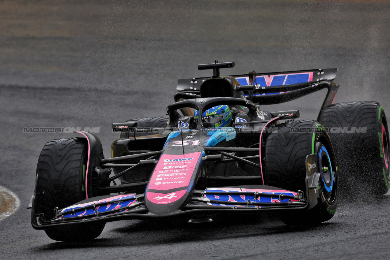 GP BRASILE, Esteban Ocon (FRA) Alpine F1 Team A524.

03.11.2024. Formula 1 World Championship, Rd 21, Brazilian Grand Prix, Sao Paulo, Brazil, Gara Day.

 - www.xpbimages.com, EMail: requests@xpbimages.com © Copyright: Coates / XPB Images