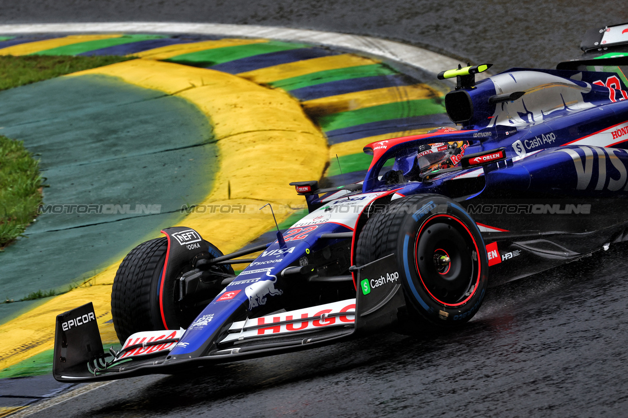 GP BRASILE, Yuki Tsunoda (JPN) RB VCARB 01.

03.11.2024. Formula 1 World Championship, Rd 21, Brazilian Grand Prix, Sao Paulo, Brazil, Gara Day.

 - www.xpbimages.com, EMail: requests@xpbimages.com © Copyright: Coates / XPB Images