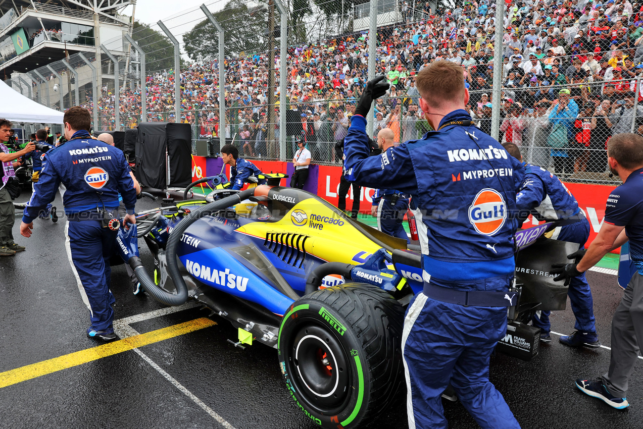 GP BRASILE, Williams Racing guests.

03.11.2024. Formula 1 World Championship, Rd 21, Brazilian Grand Prix, Sao Paulo, Brazil, Gara Day.

- www.xpbimages.com, EMail: requests@xpbimages.com © Copyright: Batchelor / XPB Images