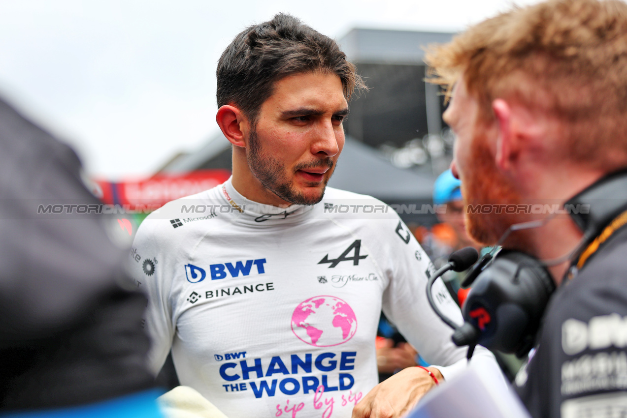 GP BRASILE, Esteban Ocon (FRA) Alpine F1 Team on the grid.

03.11.2024. Formula 1 World Championship, Rd 21, Brazilian Grand Prix, Sao Paulo, Brazil, Gara Day.

- www.xpbimages.com, EMail: requests@xpbimages.com © Copyright: Charniaux / XPB Images