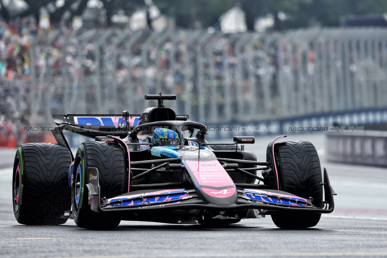 GP BRASILE, Esteban Ocon (FRA) Alpine F1 Team A524.

03.11.2024. Formula 1 World Championship, Rd 21, Brazilian Grand Prix, Sao Paulo, Brazil, Gara Day.

- www.xpbimages.com, EMail: requests@xpbimages.com © Copyright: Charniaux / XPB Images