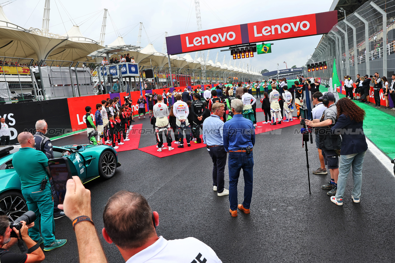 GP BRASILE, Drivers as the grid observes the national anthem.

03.11.2024. Formula 1 World Championship, Rd 21, Brazilian Grand Prix, Sao Paulo, Brazil, Gara Day.

- www.xpbimages.com, EMail: requests@xpbimages.com © Copyright: Batchelor / XPB Images