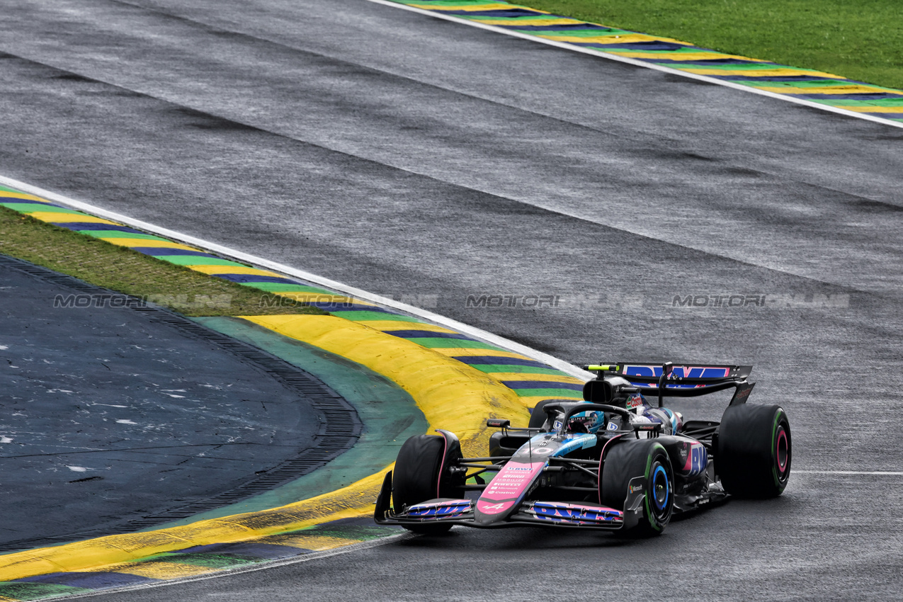 GP BRASILE, Pierre Gasly (FRA) Alpine F1 Team A524.

03.11.2024. Formula 1 World Championship, Rd 21, Brazilian Grand Prix, Sao Paulo, Brazil, Gara Day.

- www.xpbimages.com, EMail: requests@xpbimages.com © Copyright: Batchelor / XPB Images