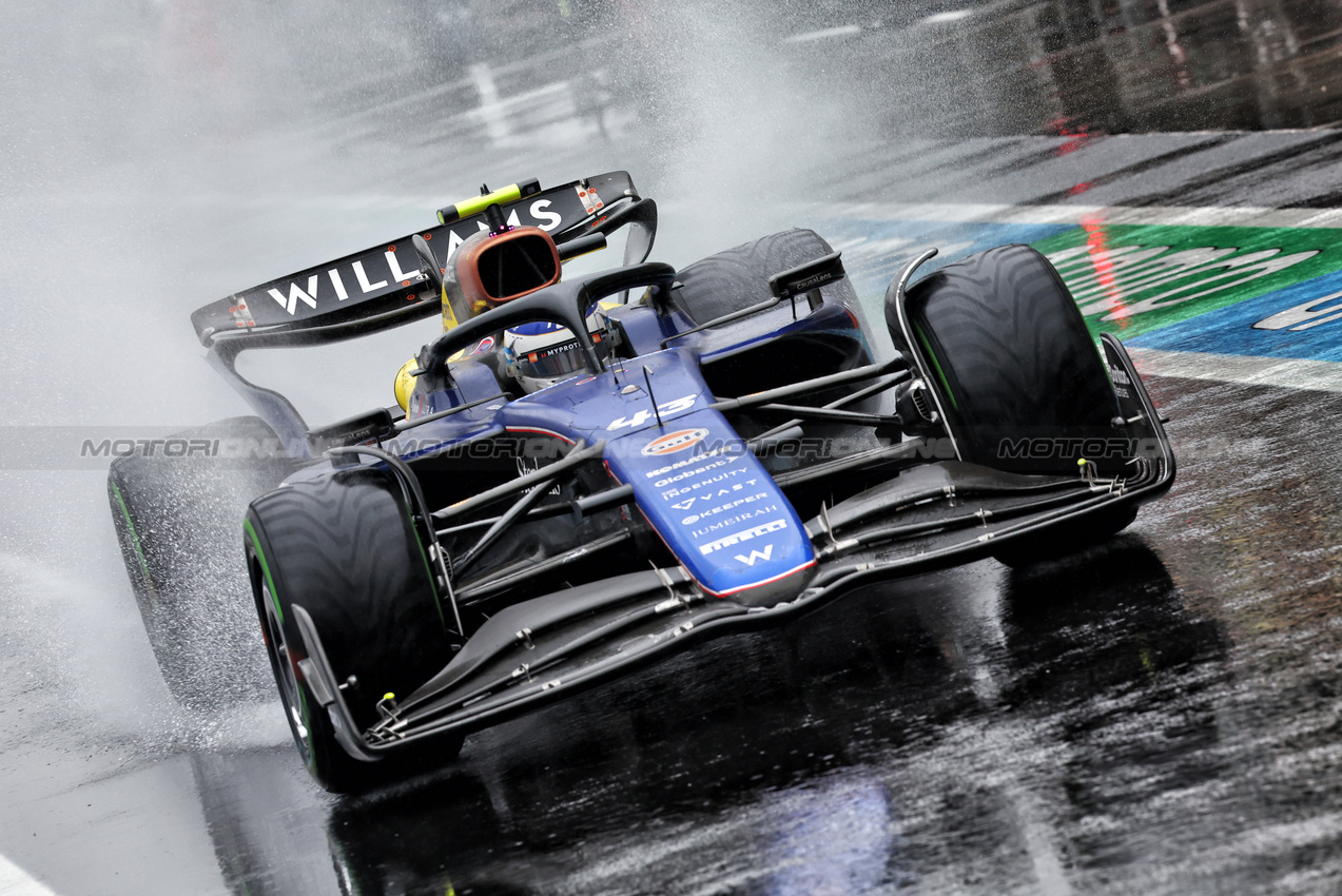 GP BRASILE, Franco Colapinto (ARG) Williams Racing FW46 makes a pit stop.

03.11.2024. Formula 1 World Championship, Rd 21, Brazilian Grand Prix, Sao Paulo, Brazil, Gara Day.

- www.xpbimages.com, EMail: requests@xpbimages.com © Copyright: Batchelor / XPB Images