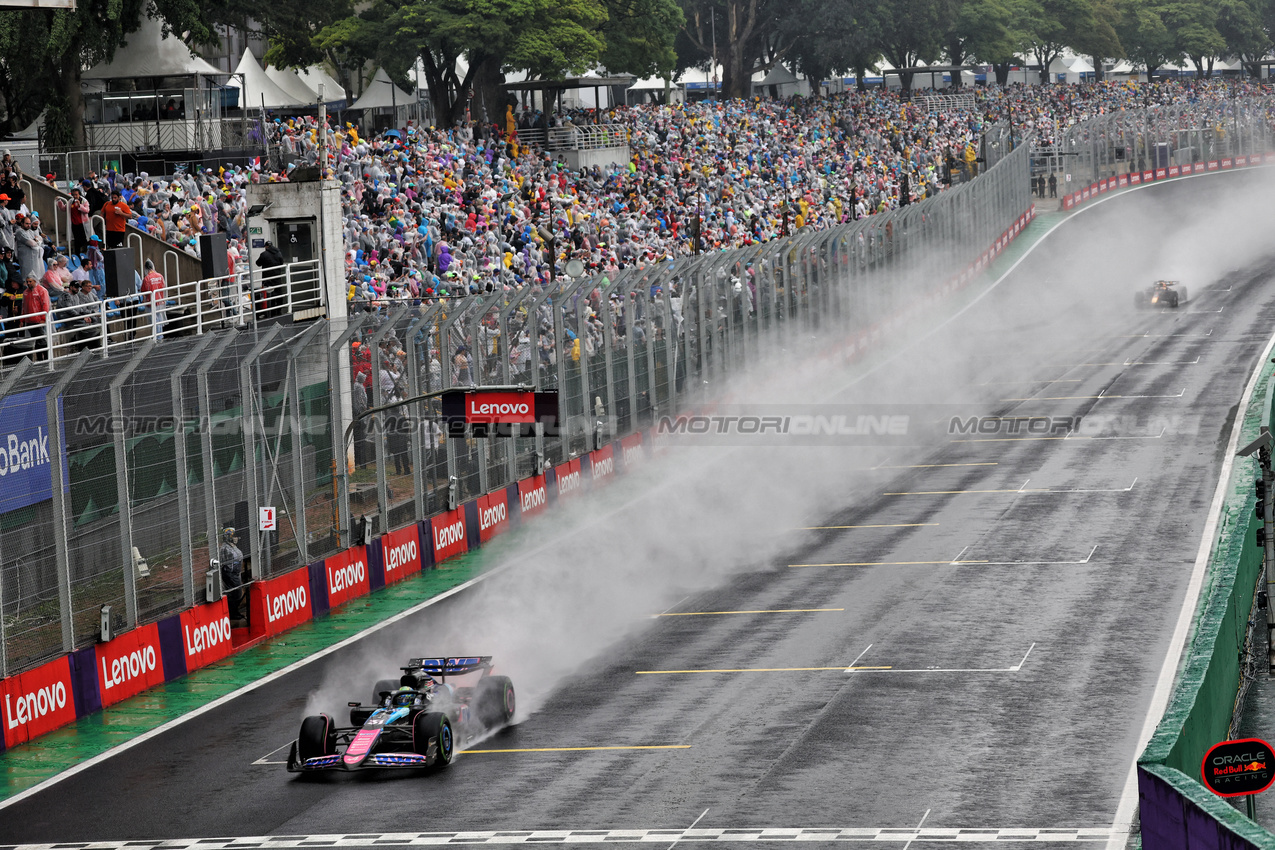 GP BRASILE, Esteban Ocon (FRA) Alpine F1 Team A524.

03.11.2024. Formula 1 World Championship, Rd 21, Brazilian Grand Prix, Sao Paulo, Brazil, Gara Day.

- www.xpbimages.com, EMail: requests@xpbimages.com © Copyright: Batchelor / XPB Images