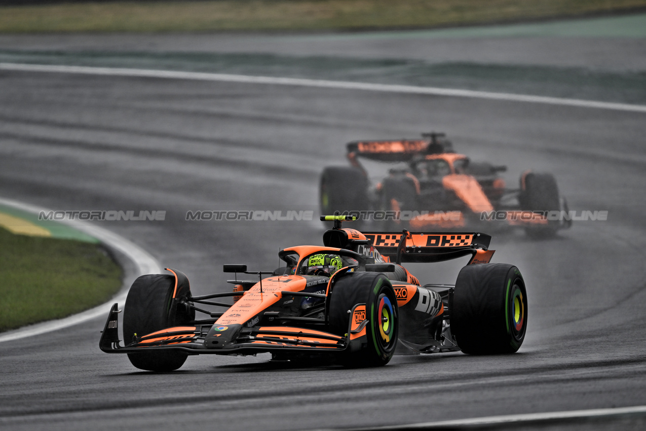 GP BRASILE, Lando Norris (GBR) McLaren MCL38.

03.11.2024. Formula 1 World Championship, Rd 21, Brazilian Grand Prix, Sao Paulo, Brazil, Gara Day.

 - www.xpbimages.com, EMail: requests@xpbimages.com © Copyright: Staley / XPB Images