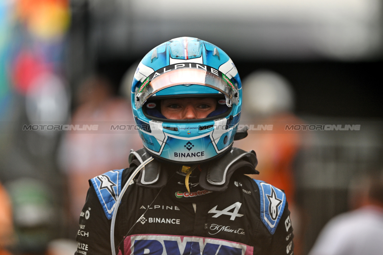 GP BRASILE, Third placed Pierre Gasly (FRA) Alpine F1 Team in parc ferme.

03.11.2024. Formula 1 World Championship, Rd 21, Brazilian Grand Prix, Sao Paulo, Brazil, Gara Day.

- www.xpbimages.com, EMail: requests@xpbimages.com © Copyright: Price / XPB Images