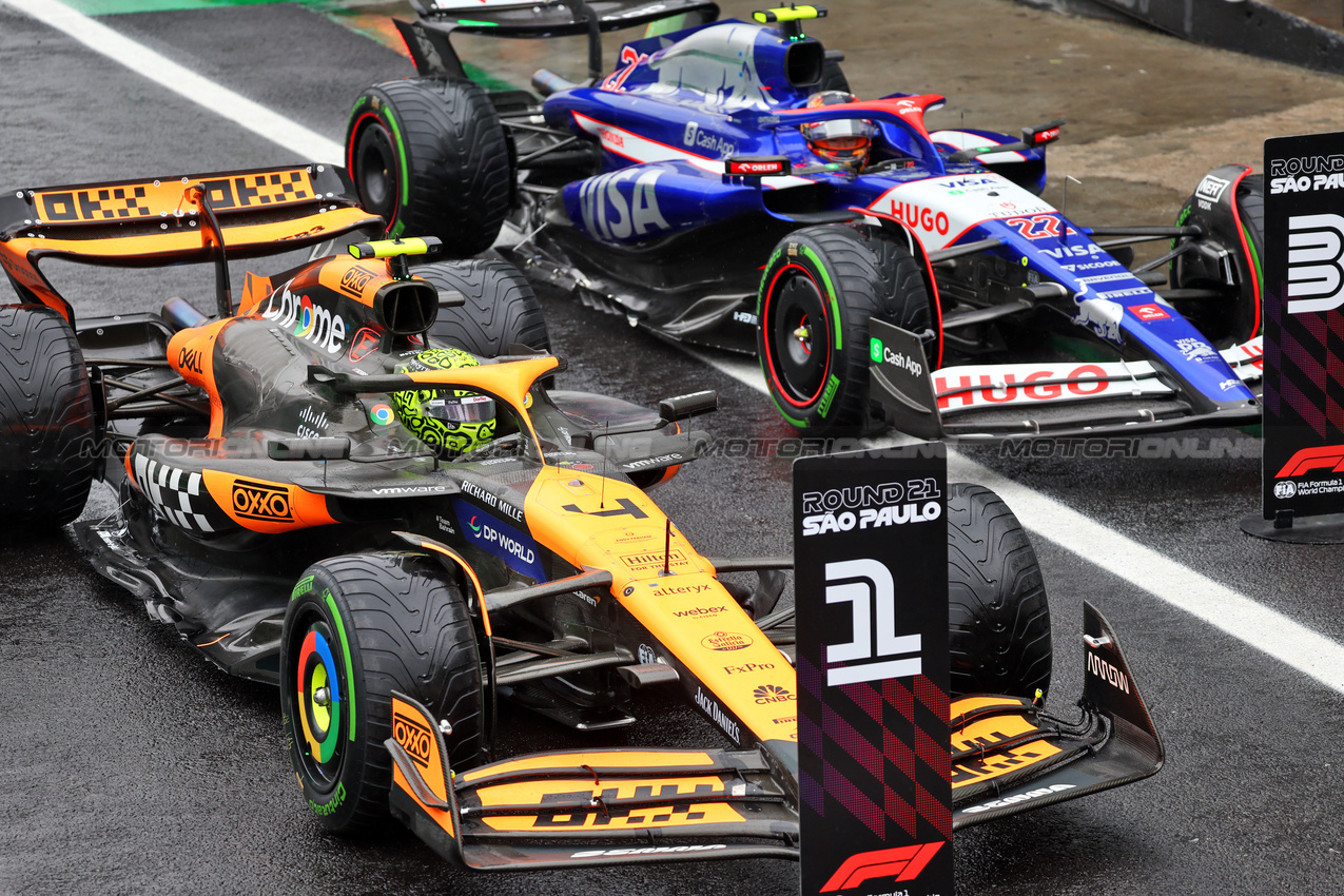 GP BRASILE, Pole sitter Lando Norris (GBR) McLaren MCL38 e third placed Yuki Tsunoda (JPN) RB VCARB 01 in qualifying parc ferme.

03.11.2024. Formula 1 World Championship, Rd 21, Brazilian Grand Prix, Sao Paulo, Brazil, Gara Day.

- www.xpbimages.com, EMail: requests@xpbimages.com © Copyright: Batchelor / XPB Images