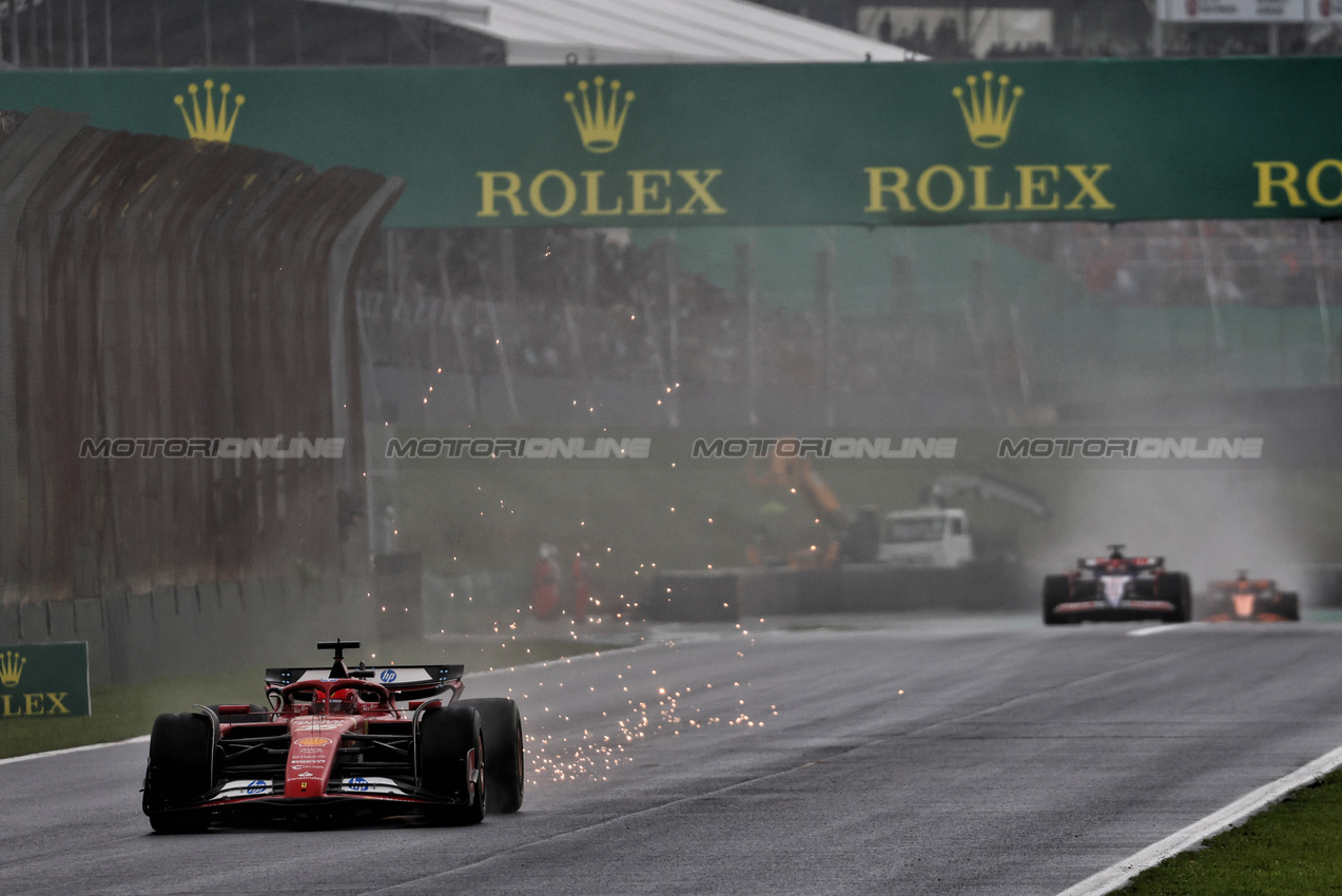 GP BRASILE, Charles Leclerc (MON) Ferrari SF-24.

03.11.2024. Formula 1 World Championship, Rd 21, Brazilian Grand Prix, Sao Paulo, Brazil, Gara Day.

 - www.xpbimages.com, EMail: requests@xpbimages.com © Copyright: Coates / XPB Images