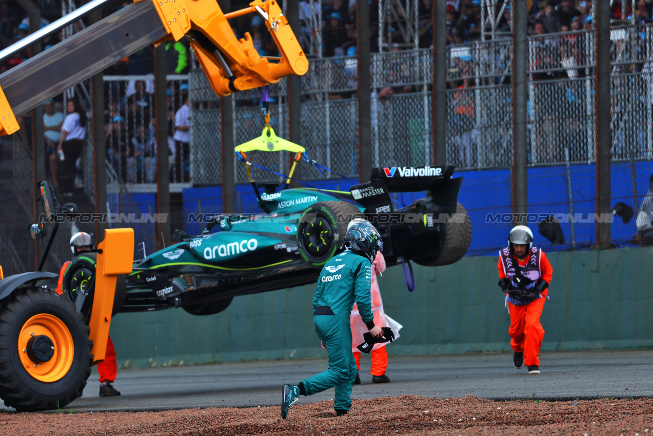 GP BRASILE, Lance Stroll (CDN) Aston Martin F1 Team AMR24 crashed on the formation lap.

03.11.2024. Formula 1 World Championship, Rd 21, Brazilian Grand Prix, Sao Paulo, Brazil, Gara Day.

 - www.xpbimages.com, EMail: requests@xpbimages.com © Copyright: Coates / XPB Images