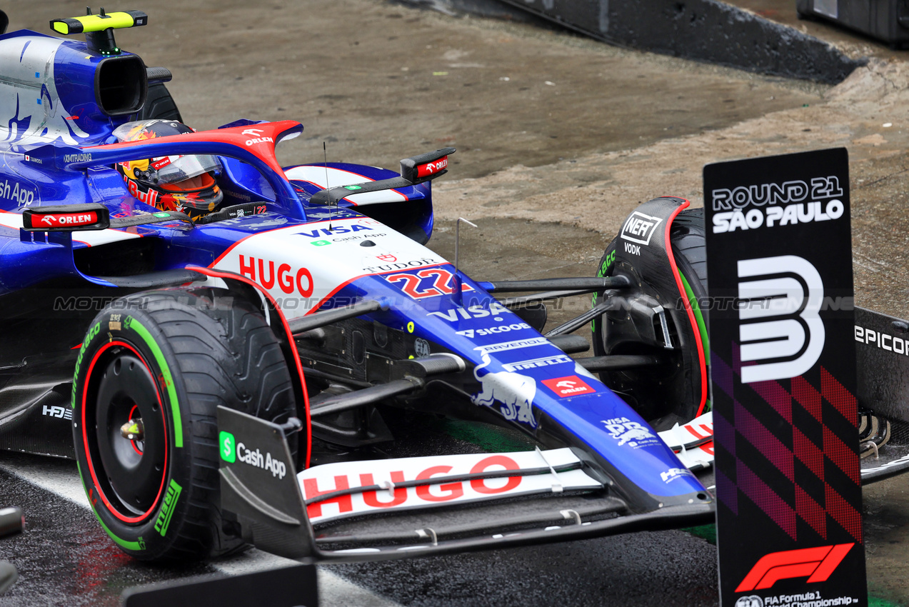 GP BRASILE, Third placed Yuki Tsunoda (JPN) RB VCARB 01 in qualifying parc ferme.

03.11.2024. Formula 1 World Championship, Rd 21, Brazilian Grand Prix, Sao Paulo, Brazil, Gara Day.

- www.xpbimages.com, EMail: requests@xpbimages.com © Copyright: Batchelor / XPB Images