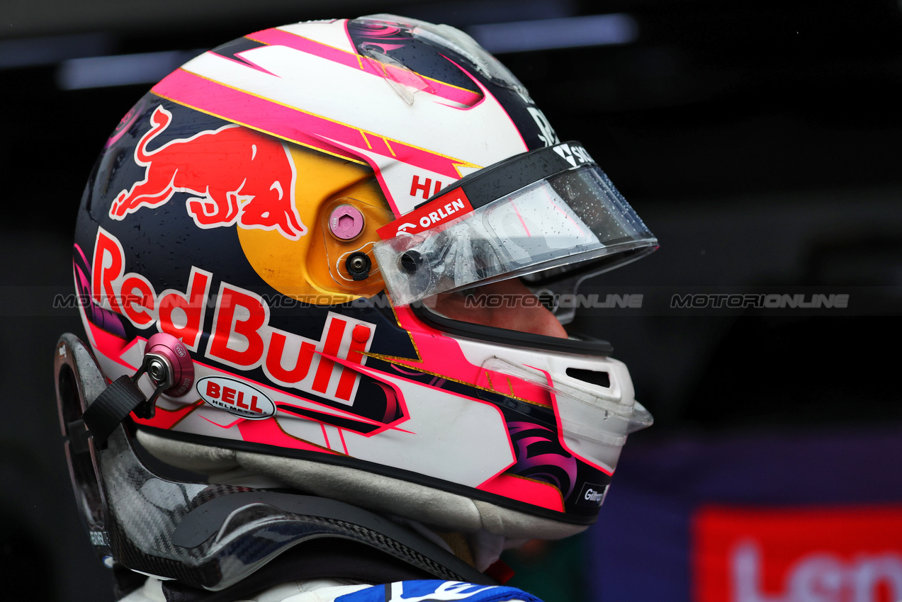 GP BRASILE, Liam Lawson (NZL) RB in qualifying parc ferme.

03.11.2024. Formula 1 World Championship, Rd 21, Brazilian Grand Prix, Sao Paulo, Brazil, Gara Day.

- www.xpbimages.com, EMail: requests@xpbimages.com © Copyright: Charniaux / XPB Images