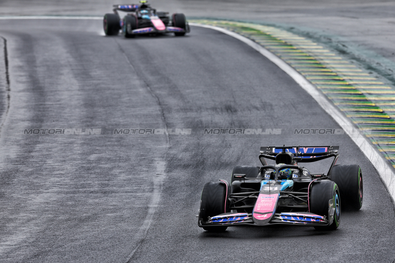 GP BRASILE, Esteban Ocon (FRA) Alpine F1 Team A524.

03.11.2024. Formula 1 World Championship, Rd 21, Brazilian Grand Prix, Sao Paulo, Brazil, Gara Day.

 - www.xpbimages.com, EMail: requests@xpbimages.com © Copyright: Staley / XPB Images