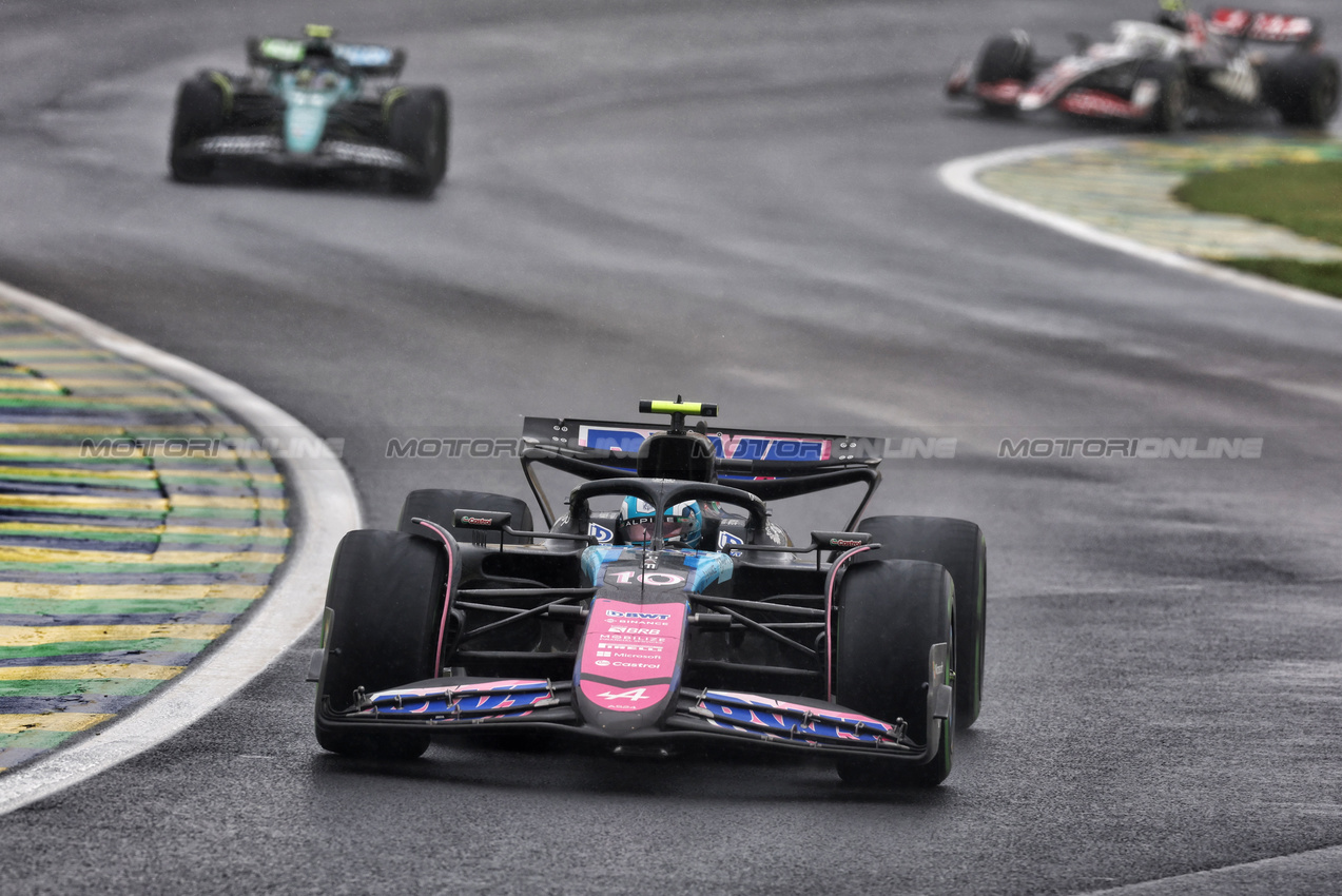 GP BRASILE, Pierre Gasly (FRA) Alpine F1 Team A524.

03.11.2024. Formula 1 World Championship, Rd 21, Brazilian Grand Prix, Sao Paulo, Brazil, Gara Day.

 - www.xpbimages.com, EMail: requests@xpbimages.com © Copyright: Staley / XPB Images