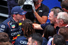 GP BRASILE, Gara winner Max Verstappen (NLD) Red Bull Racing with Christian Horner (GBR) Red Bull Racing Team Principal in parc ferme.

03.11.2024. Formula 1 World Championship, Rd 21, Brazilian Grand Prix, Sao Paulo, Brazil, Gara Day.

 - www.xpbimages.com, EMail: requests@xpbimages.com © Copyright: Coates / XPB Images