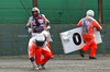 GP BRASILE, Marshals clear debris from the circuit.

03.11.2024. Formula 1 World Championship, Rd 21, Brazilian Grand Prix, Sao Paulo, Brazil, Gara Day.

 - www.xpbimages.com, EMail: requests@xpbimages.com © Copyright: Coates / XPB Images