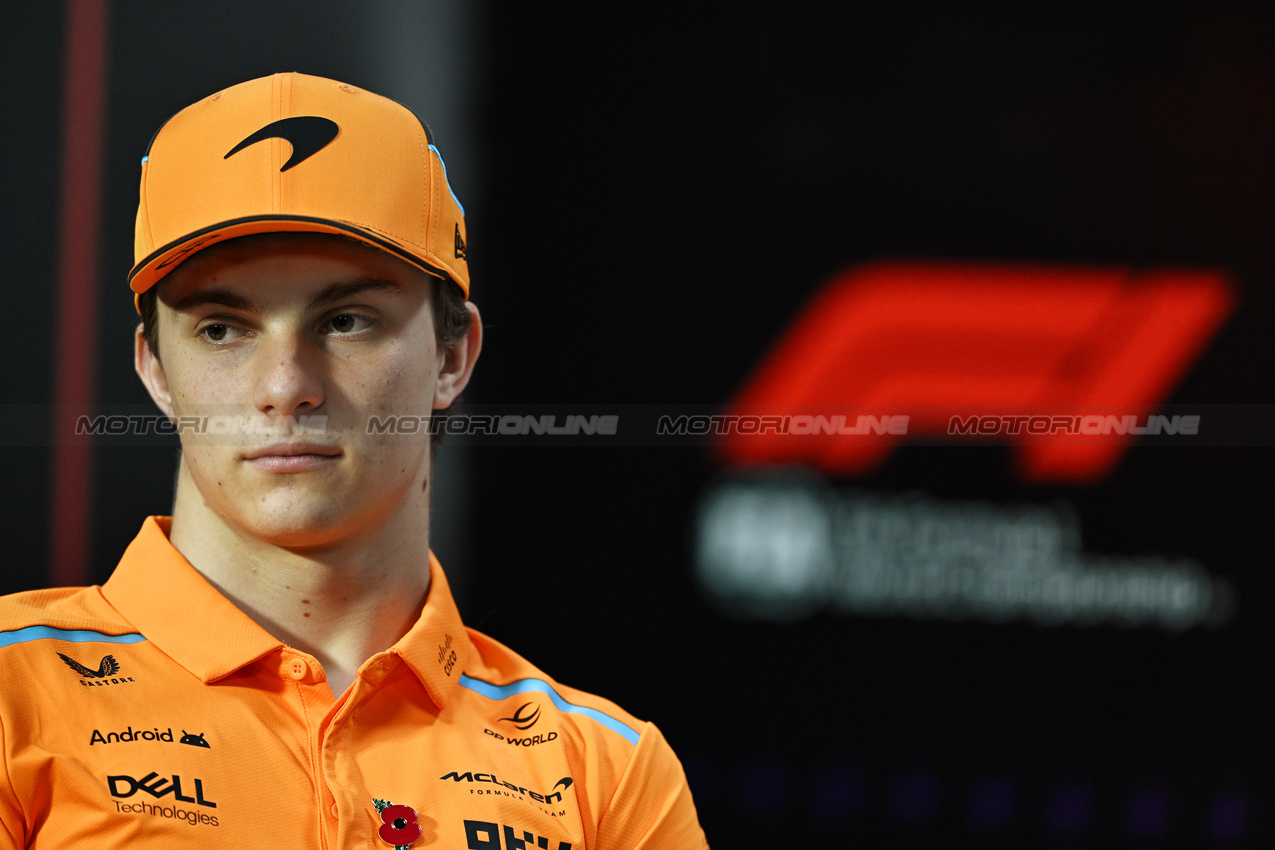 GP BRASILE, Oscar Piastri (AUS) McLaren in the FIA Press Conference.

31.10.2024. Formula 1 World Championship, Rd 21, Brazilian Grand Prix, Sao Paulo, Brazil, Preparation Day.

- www.xpbimages.com, EMail: requests@xpbimages.com © Copyright: Price / XPB Images